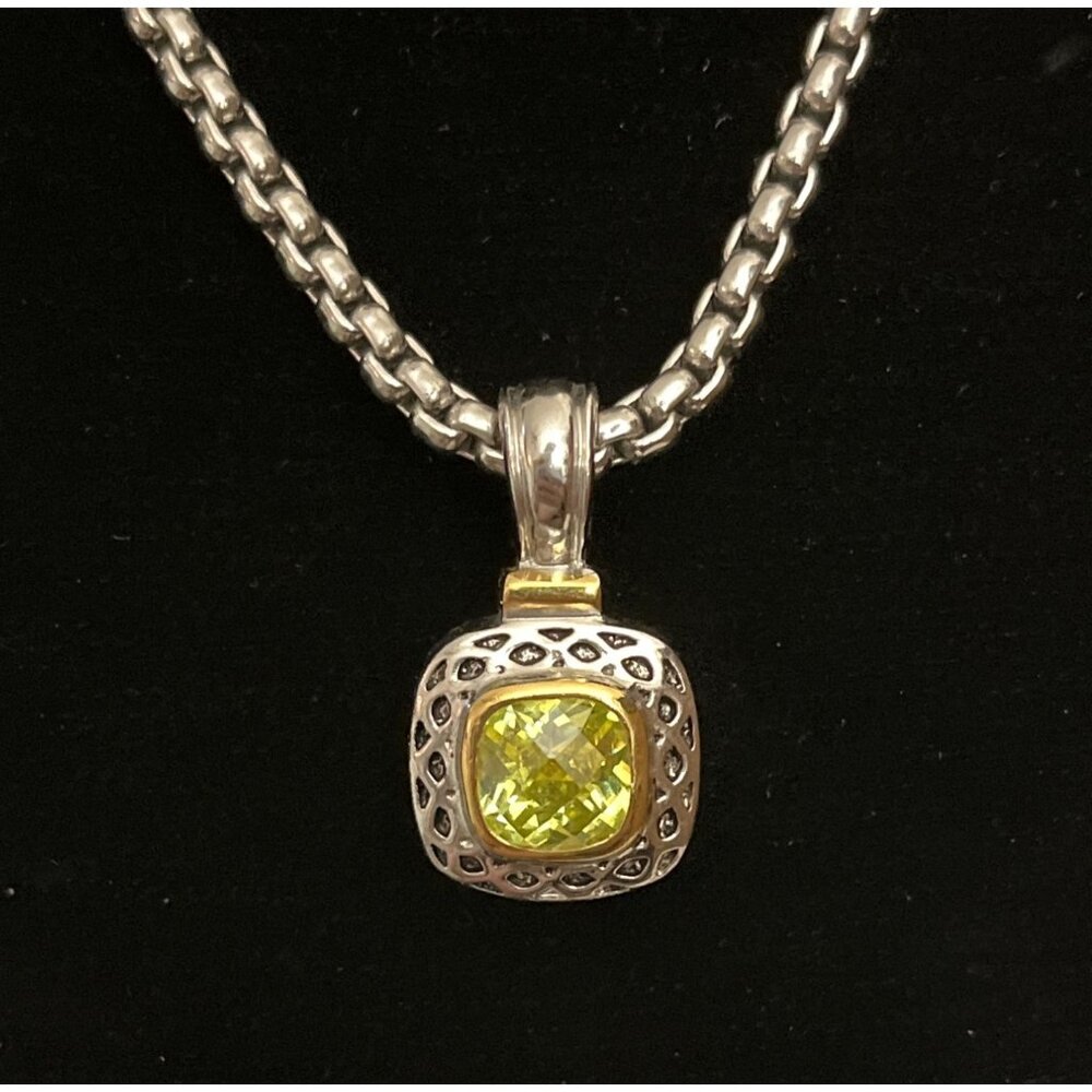 Brilliant Sparkle Lt Green Multifaceted Cubic Zirconia 18” Silver Tone Necklace